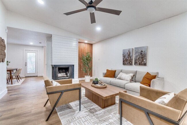 Foto del edificio - 9412 Quail Meadow Dr