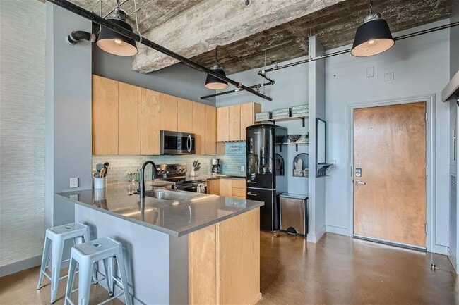 Foto del edificio - 710 Colorado St