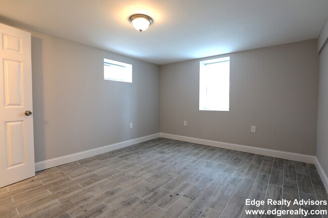 Building Photo - 39 Trapelo St