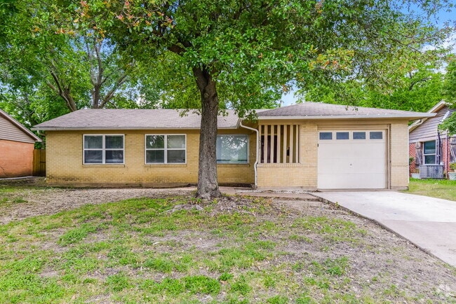 Building Photo - 1513 Delmar Dr