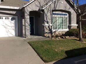 Building Photo - 1147 Sam Rider Way
