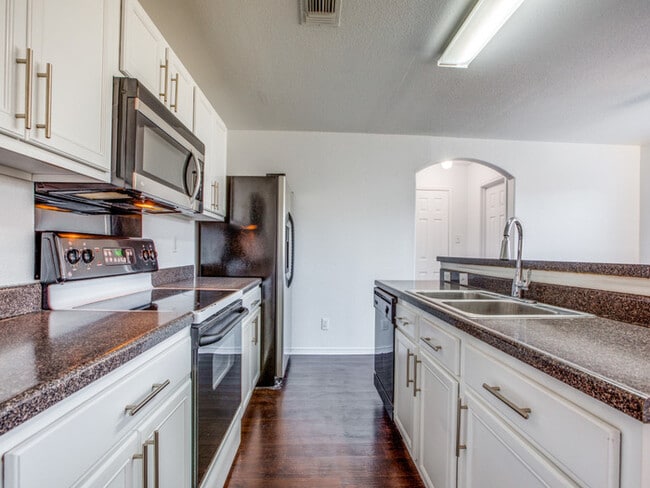 Building Photo - San Antonio, TX - House - $1,795.00 Availa...