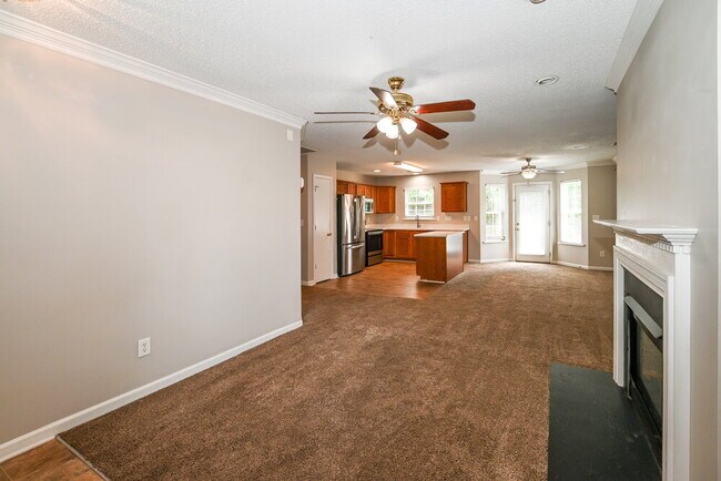 Foto del edificio - 5880 Mahogany Pl SW