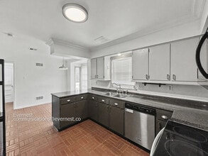 Building Photo - 2616 Inverary Cove