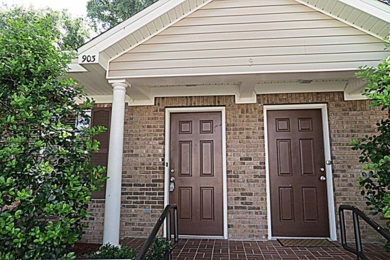 Primary Photo - 2738 W Tharpe St