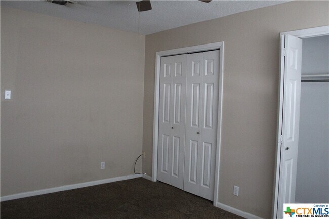 Building Photo - 3713 Ivanhoe Dr