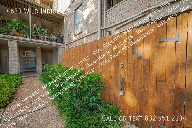 Foto del edificio - 4633 Wild Indigo St