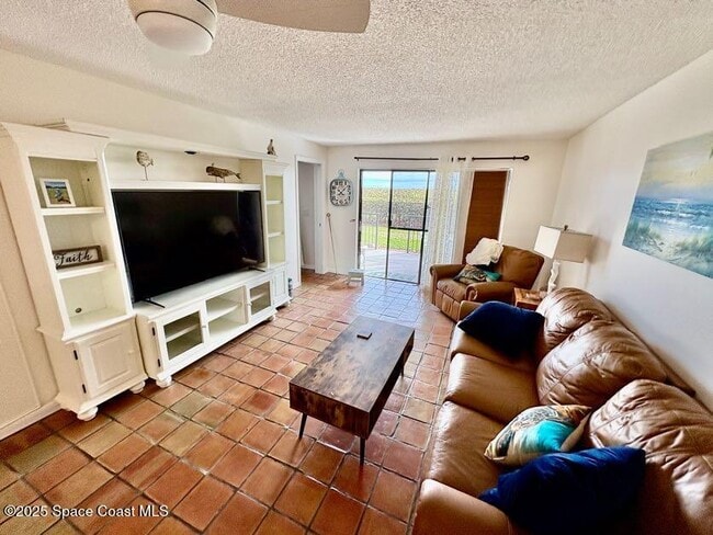 Foto del edificio - 8500 Ridgewood Ave