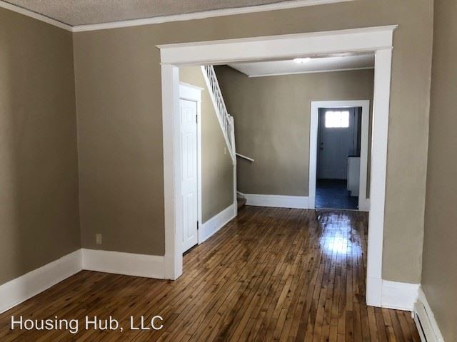 Foto del edificio - 697 Conway St