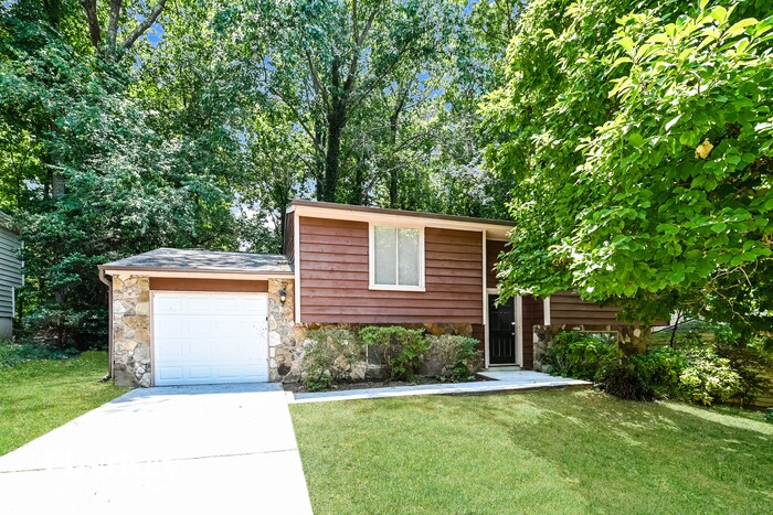 Foto principal - 5237 Martins Crossing Rd
