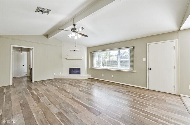 Foto del edificio - 3 br, 2 bath House - 5348 Lincoln Green Drive