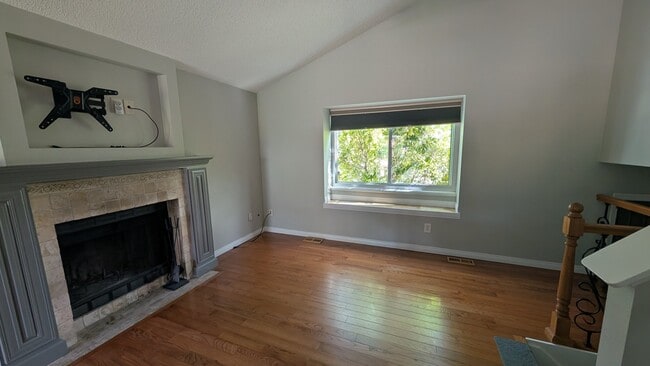 Building Photo - 3450 Hazelwood Ct