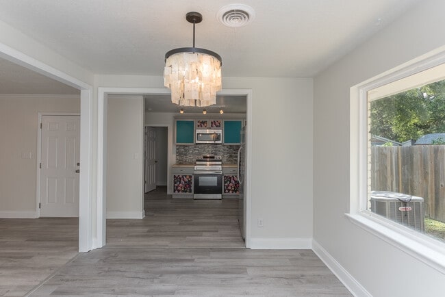 Foto del edificio - 3995 Tom Ln Dr