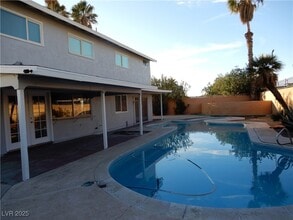 Building Photo - 3163 Panocha St