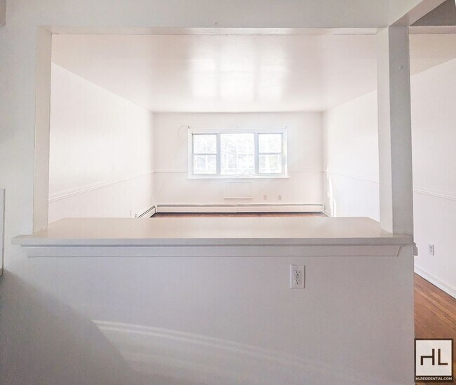 Foto del edificio - MICKLE AVENUE