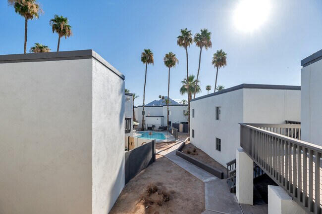 Foto del edificio - 6240 N 16th St