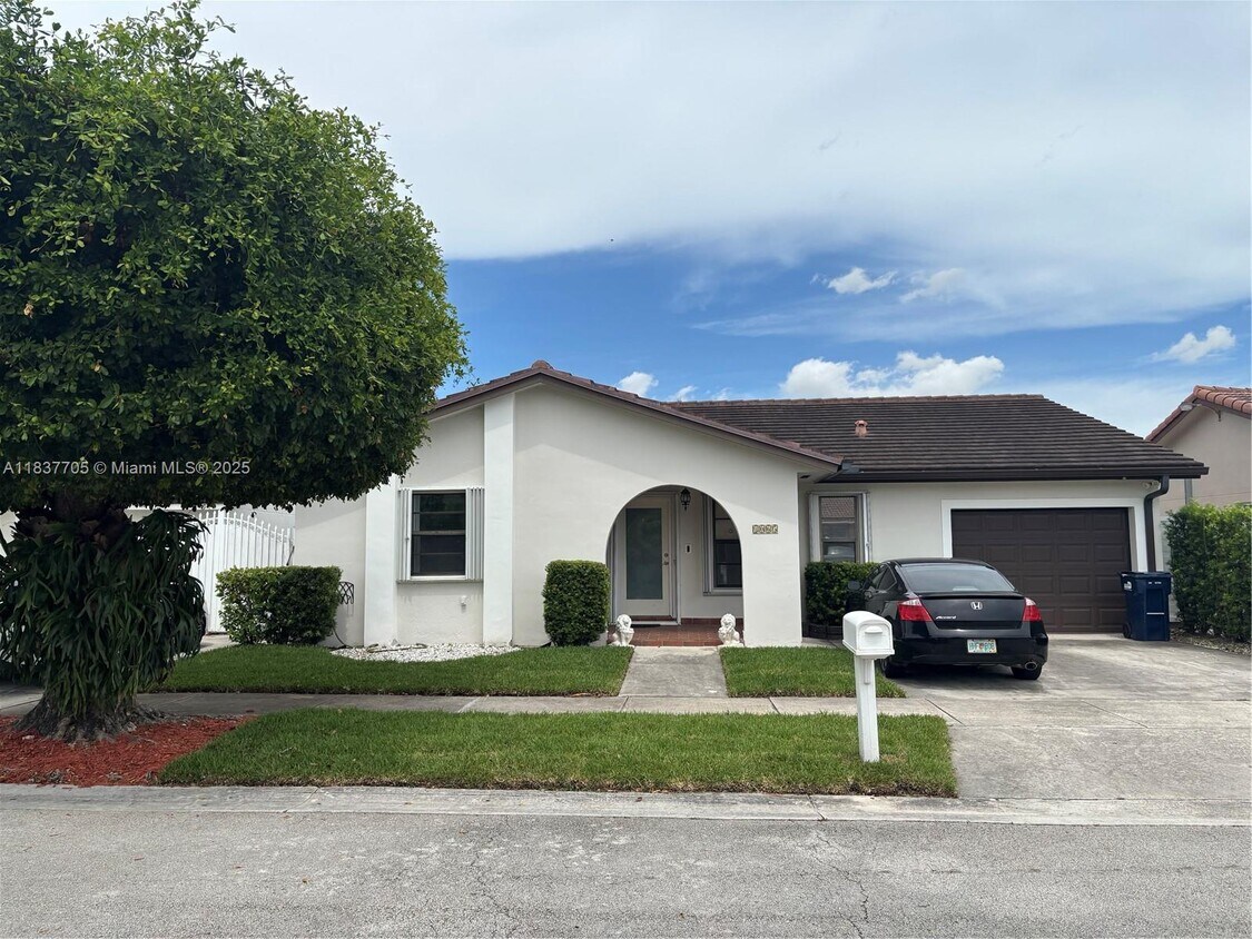 Foto principal - 1065 NW 127th Path