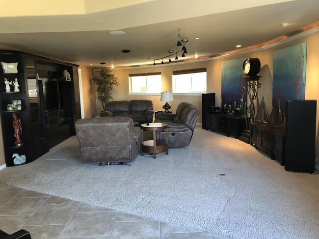 Building Photo - 478 Dungeness Dr