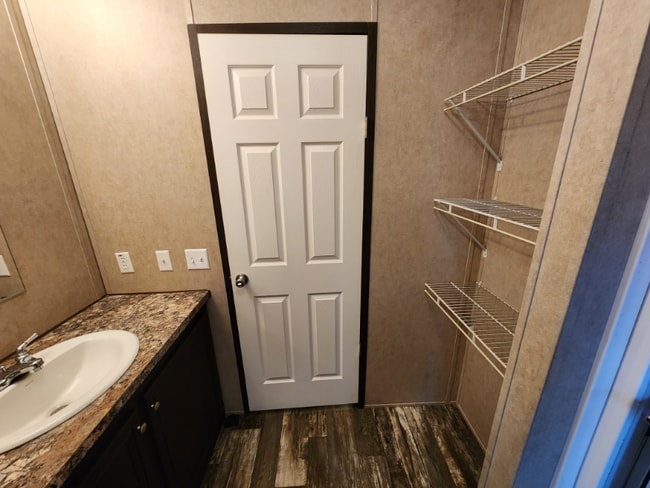 Foto del edificio - 3611 Rice Mine Rd NE