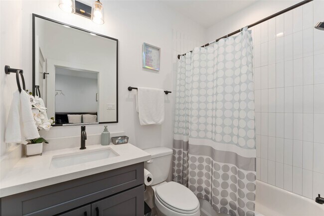 Foto del edificio - 2341 Eagle St