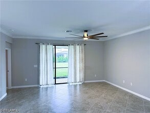 Building Photo - 9444 Glenforest Dr