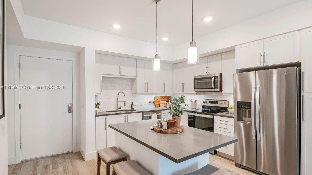 Foto principal - 8580 NW 102nd Ave
