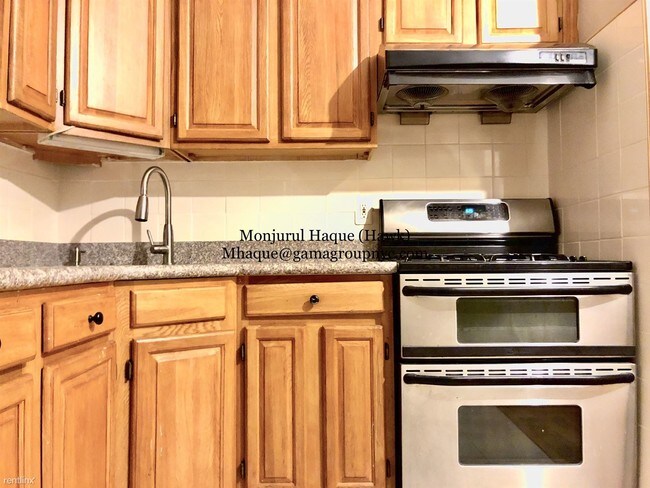 Foto del edificio - 1 br, 1 bath  - 7002 Ridge Blvd First floor