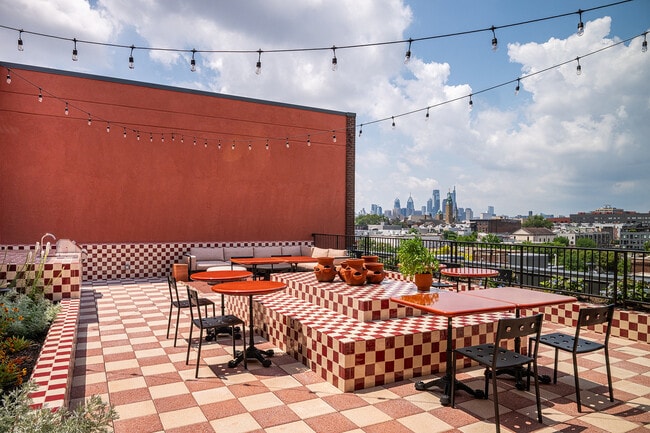 Rooftop Terrace - Fishtown Urby Apartments