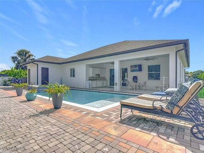 Building Photo - 1806 41st St SW