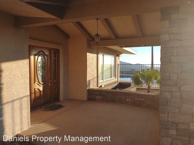 Building Photo - 4 br, 2 bath House - 1207 Vista Grande Rd.