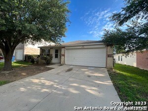 Foto principal - 9411 Massaro St