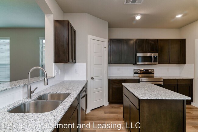 Building Photo - 3 br, 2.5 bath House - 749 Fallow Drive