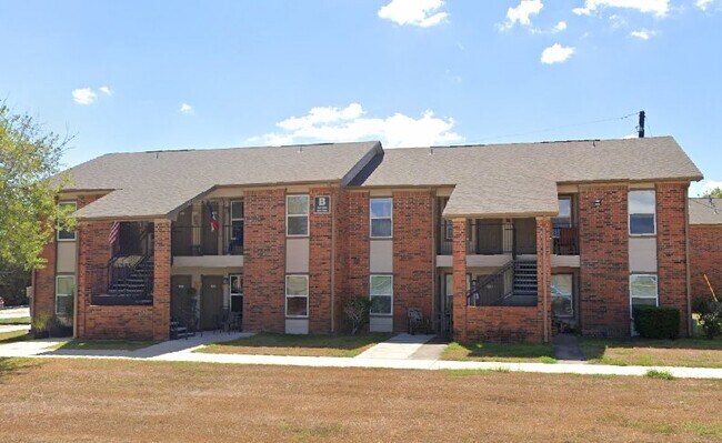 Foto del edificio - 15027 Quail Ridge Rd