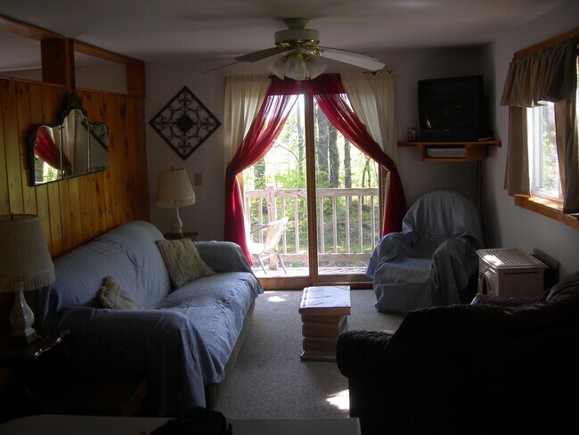 Foto del edificio - 1406 Summerhill Rd