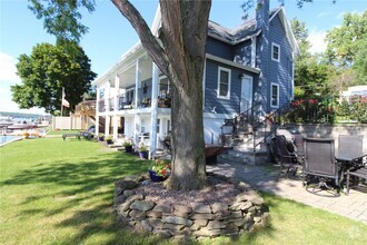 Building Photo - 5732 E Lake Rd