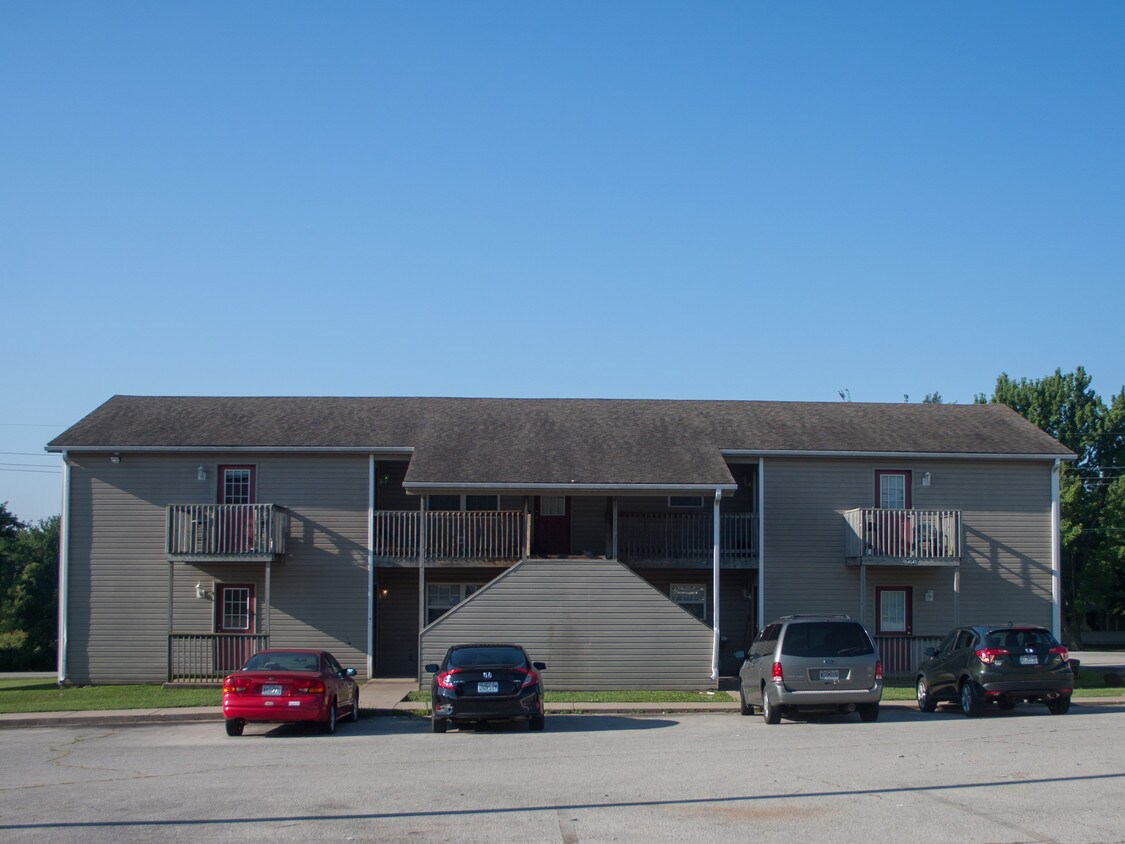 Front View - 4551 E Zora St