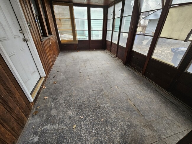 Building Photo - 3714 E 50th St