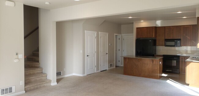 Building Photo - Liberty Lake Community-Rocky Hill 3 bedroo...