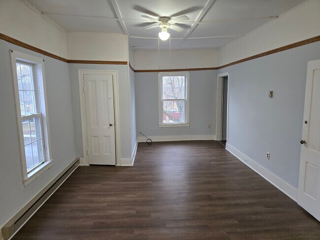 Foto del edificio - 527 Waverly St