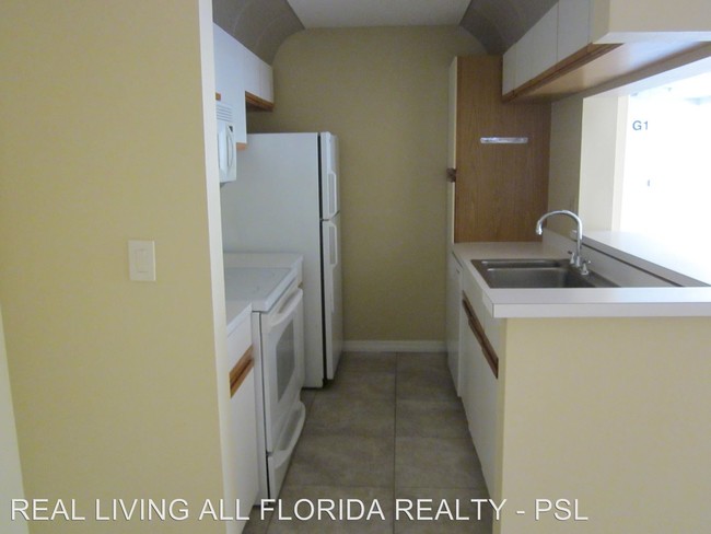 2504 Se Anchorage Cv Port Saint Lucie Fl Condo For Rent In Port Saint Lucie Fl Apartments Com