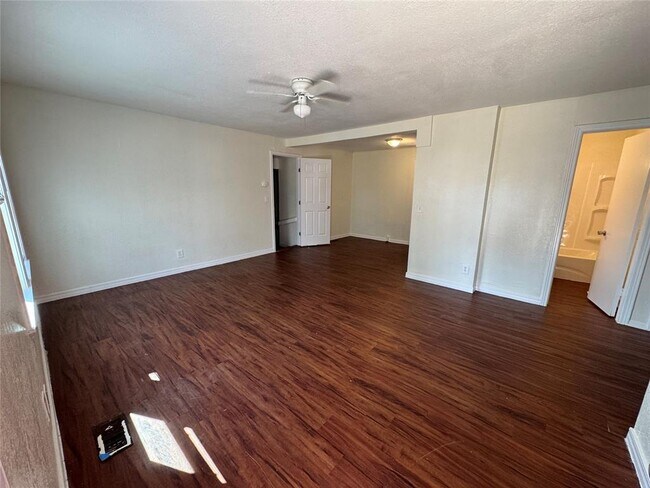 Foto del edificio - 1307 Sheffield Rd