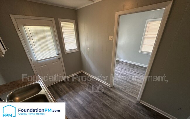 Foto del edificio - 2347 Imogene St