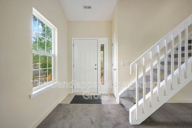 Building Photo - 7955 Timbercreek Ln