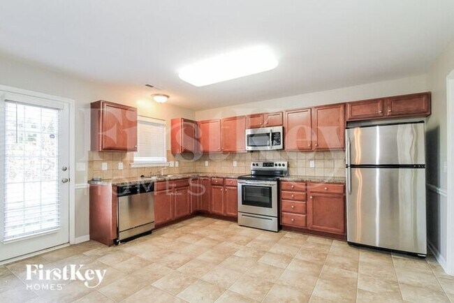 Foto del edificio - 5615 Misty Hill Cir
