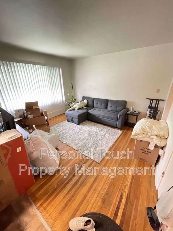 Foto del edificio - 1002-1006 5th Ave S