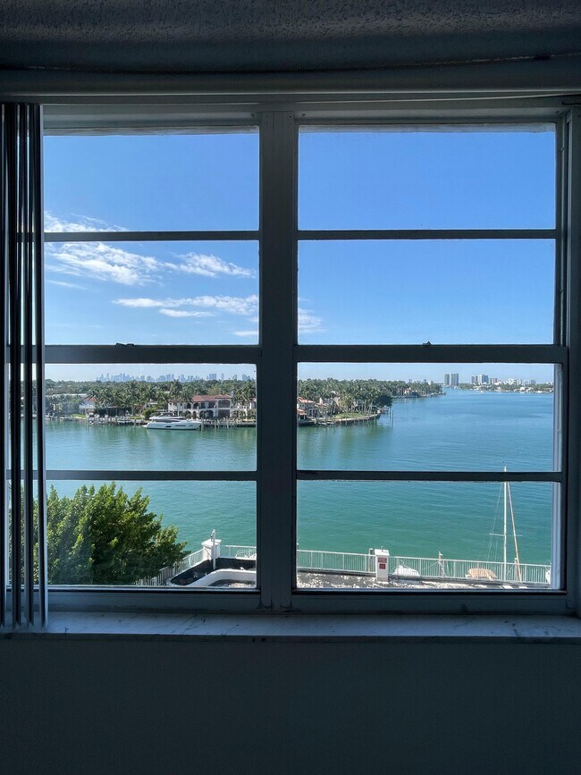 Vista del dormitorio - 6770 Indian Creek Dr