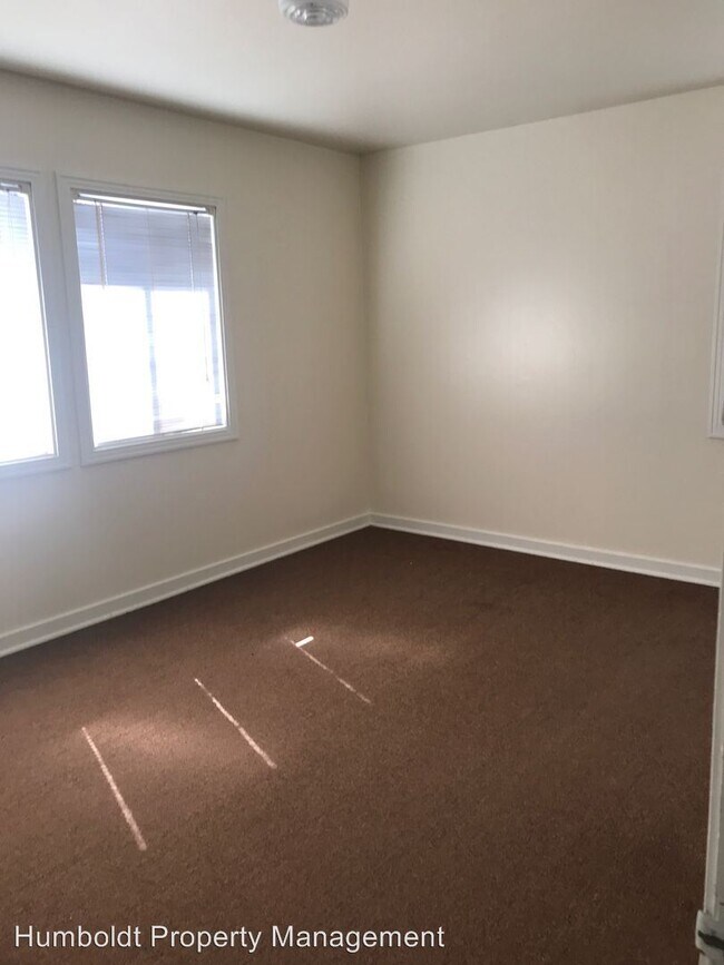 Building Photo - 1858 Hauser Ct