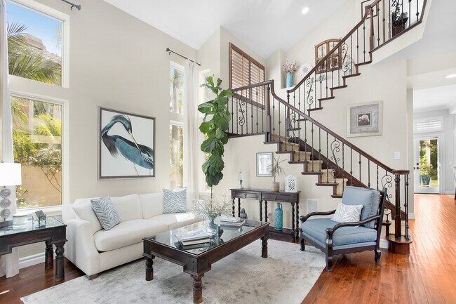 Spacious Living room - 35 Inverary