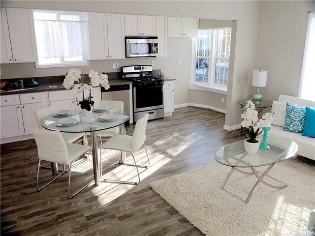 Foto del edificio - 6580 S Van Ness Ave