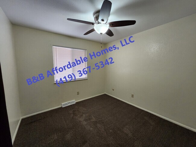 Bedroom - 6110 Hill Ave